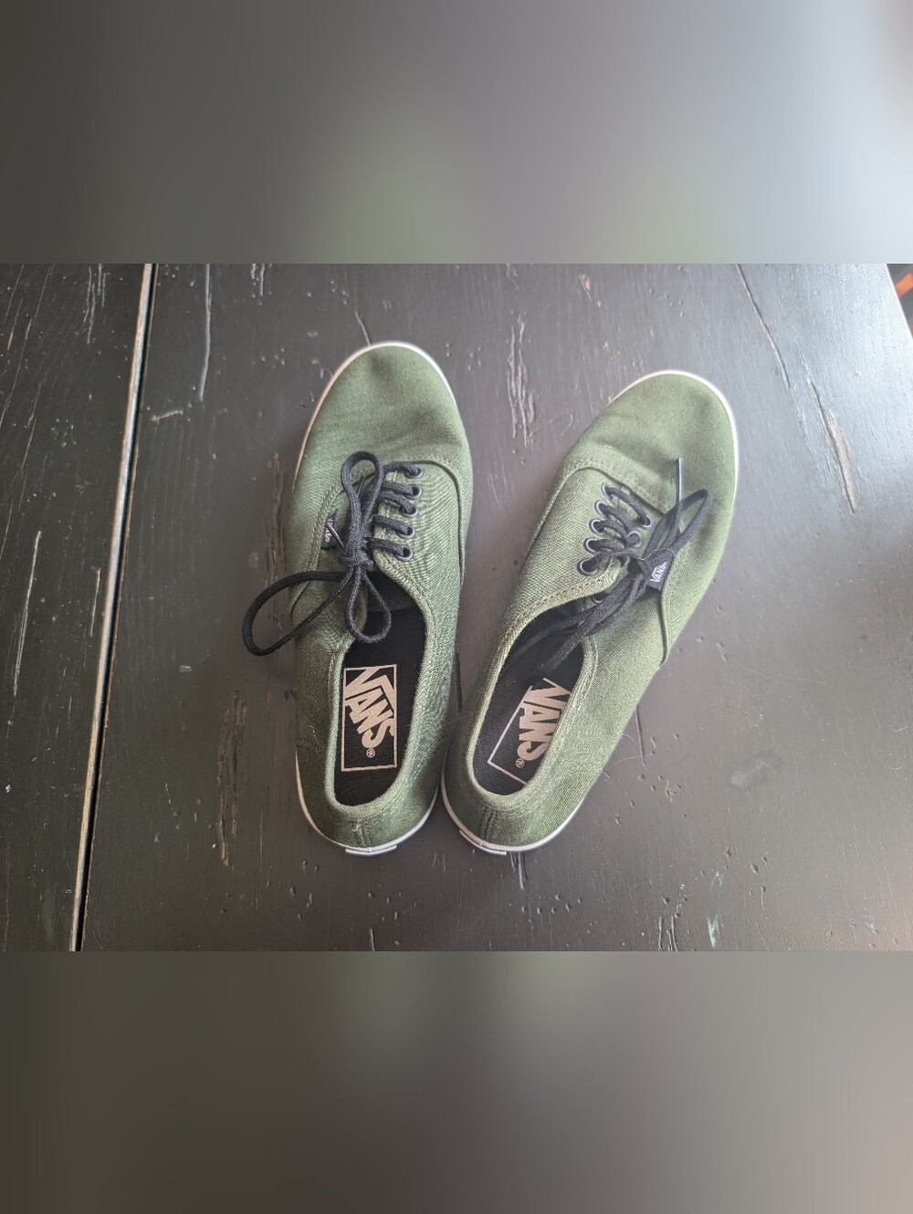 VANS Olive Green Skater Shoes Lace Up Low Top Sneakers 6M 7.5W Authentic Lo Pro